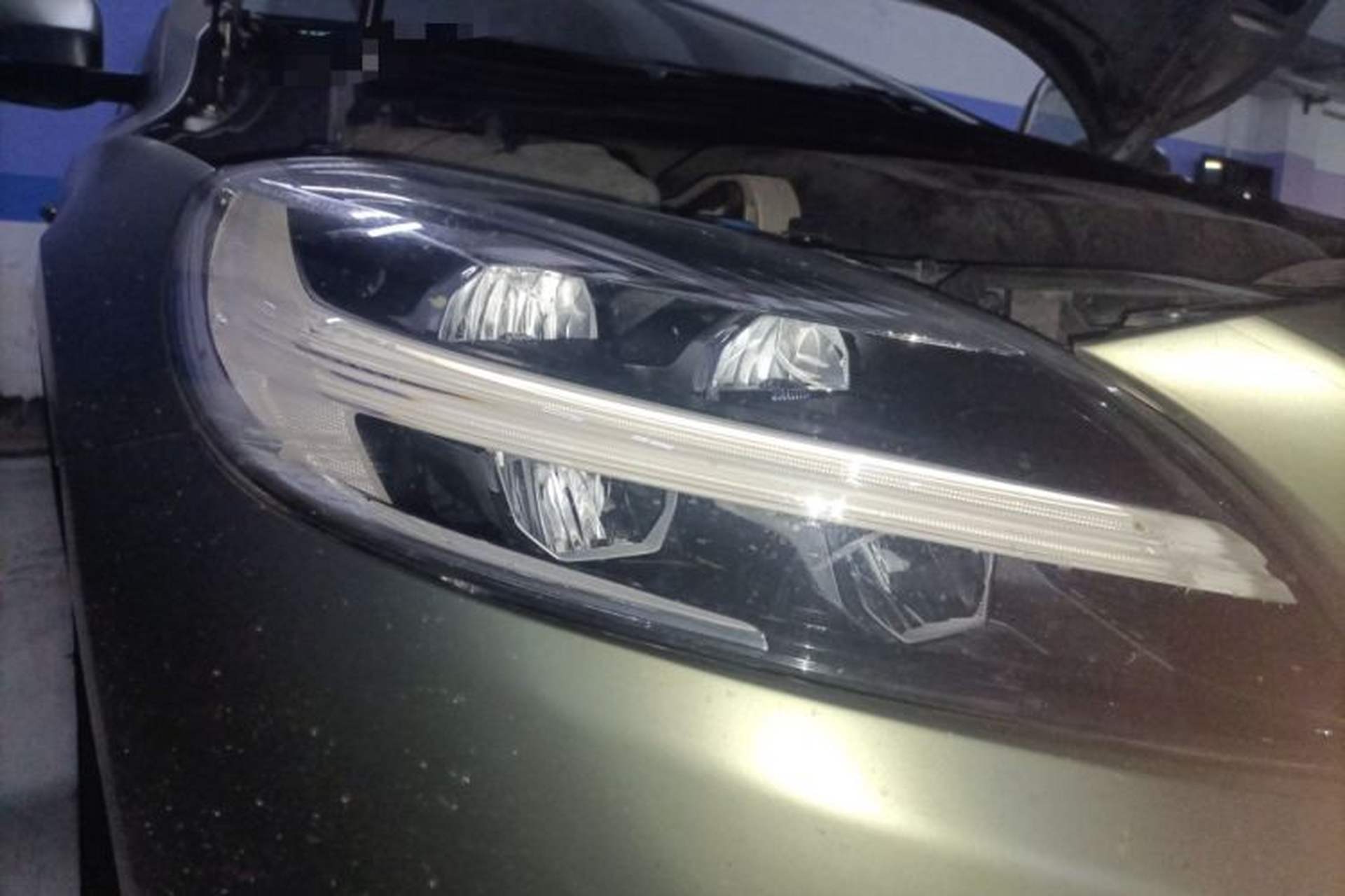 Used Volvo V40 2017 T3 Zhiyi Edition Right Front Headlight