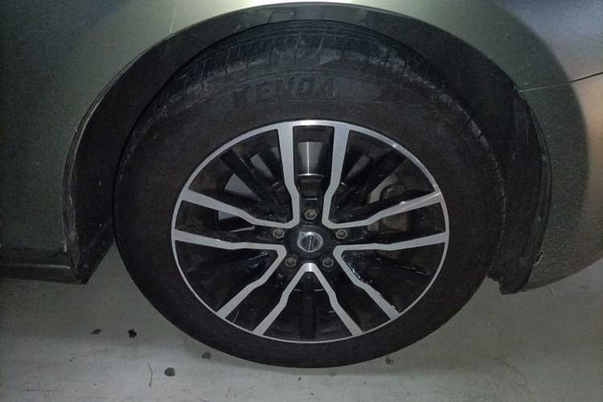 Used Volvo V40 2017 T3 Zhiyi Edition Right Front Wheel Hub