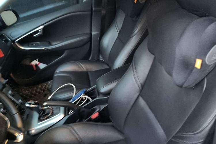 Used Volvo V40 2017 T3 Zhiya Edition Left Front Seat