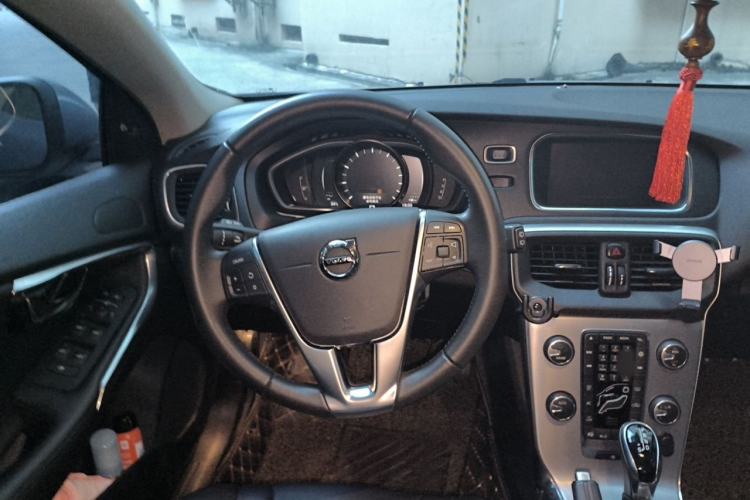 Used Volvo V40 2017 T3 Zhiya Edition Steering Wheel