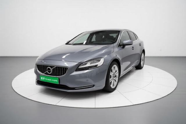 Używany Volvo V40 2017 T3 Zhiya Edition