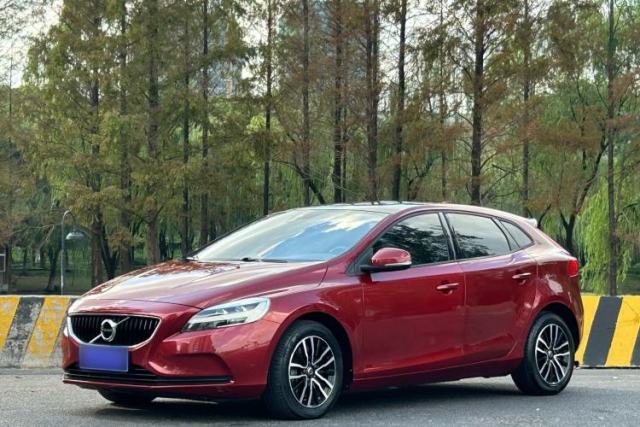 Used Volvo V40 2017 T3 Zhiyi Edition