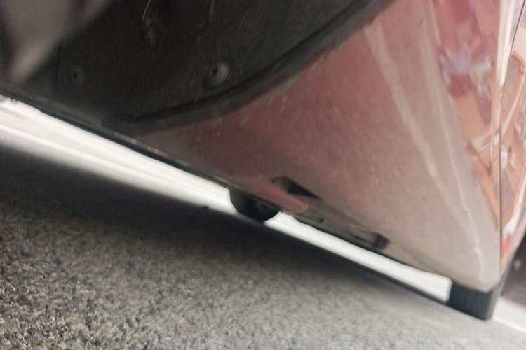 Used Volvo V40 2017 T3 Smart Edition Chassis Front Left