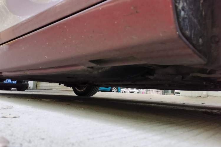 Used Volvo V40 2017 T3 Smart Edition Chassis Front Right