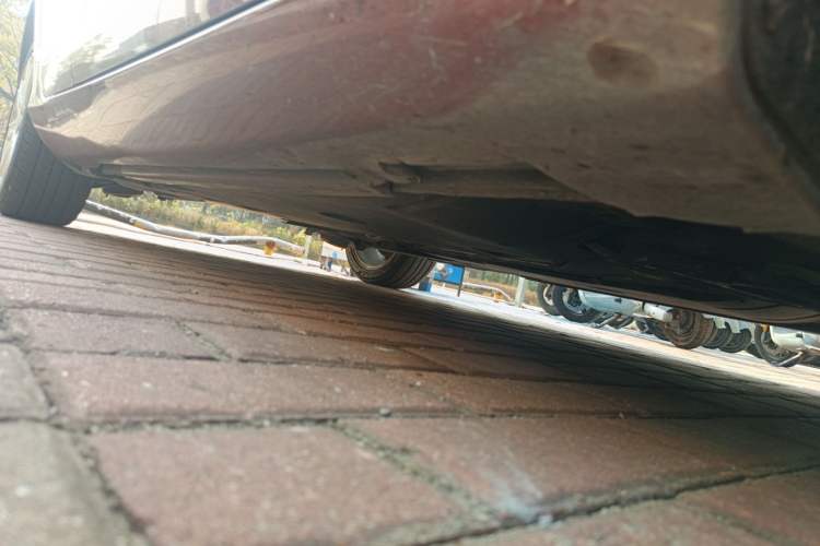 Used Volvo V40 2017 T3 Zhiya Edition Chassis Front Right