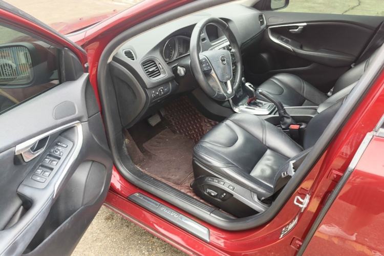 Used Volvo V40 2017 T3 Zhiyi Edition Driver Seat