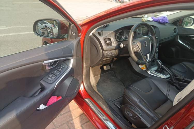 Used Volvo V40 2017 T3 Zhiya Edition Driver Seat