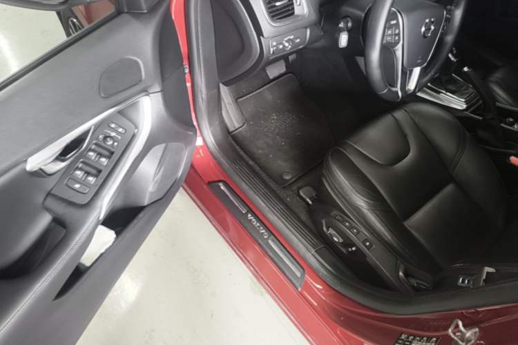 Used Volvo V40 2017 T3 Zhiyi Edition Driver Seat