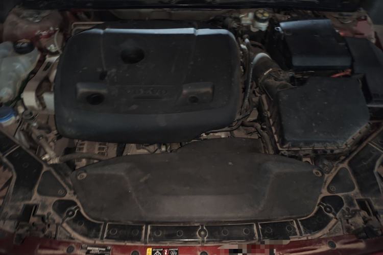 Used Volvo V40 2017 T3 Zhiya Edition Engine Bay