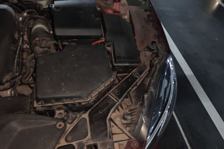 Used Volvo V40 2017 T3 Zhiya Edition Engine Bay Left