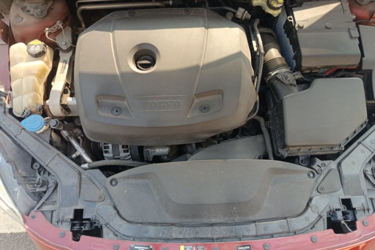 Used Volvo V40 2017 T3 Zhiya Edition Engine Bay