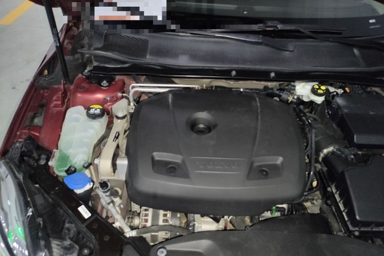 Used Volvo V40 2017 T3 Zhiyi Edition Engine Bay Right