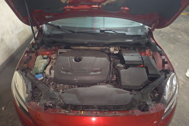 Used Volvo V40 2017 T3 Zhiyi Edition Engine Bay