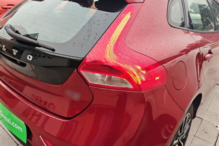 Used Volvo V40 2017 T3 Zhiyi Edition Exterior 2