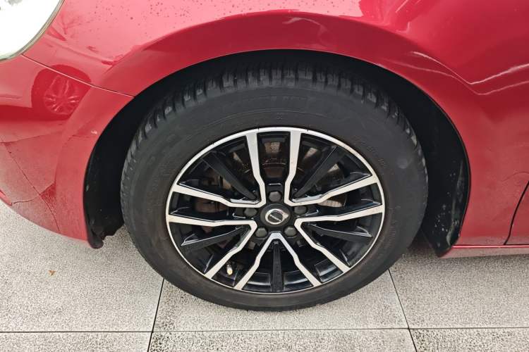 Used Volvo V40 2017 T3 Zhiyi Edition Exterior 3