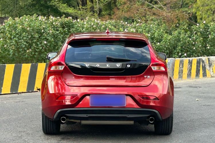 Used Volvo V40 2017 T3 Zhiyi Edition Exterior 7