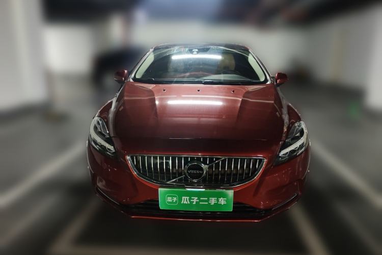 Used Volvo V40 2017 T3 Zhiya Edition Front