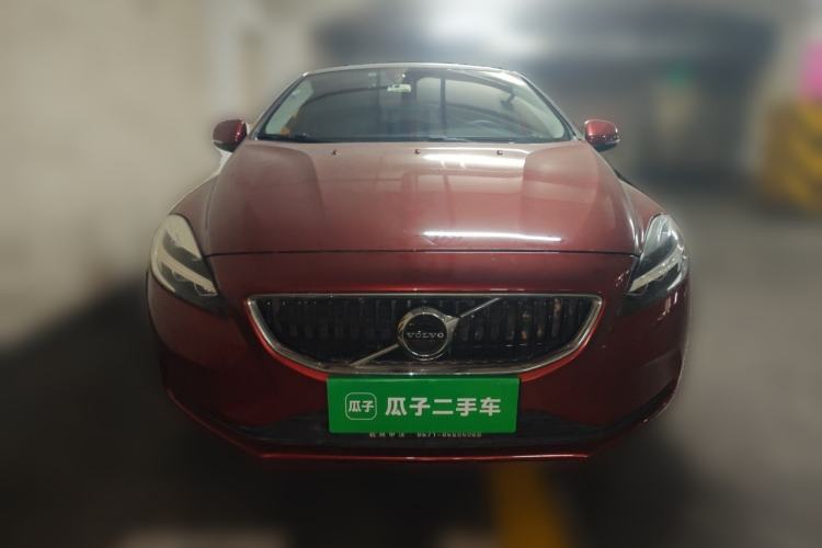 Used Volvo V40 2017 T3 Zhiyi Edition Front