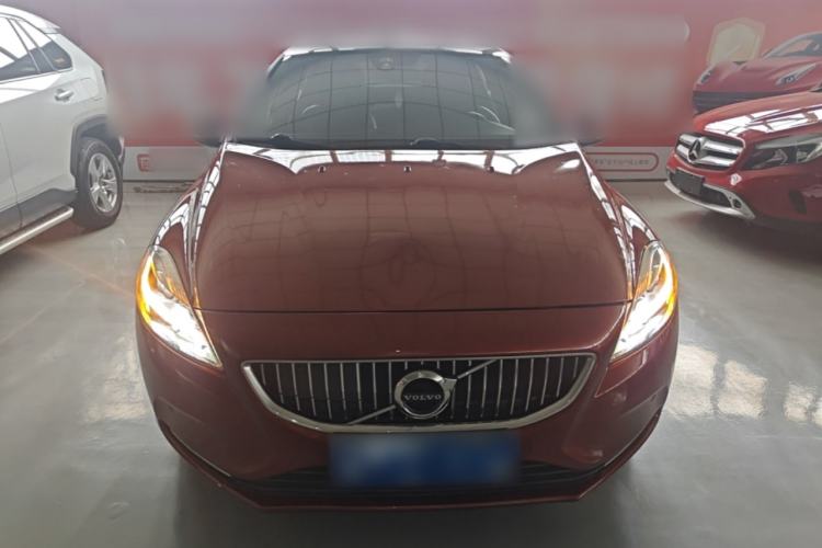 Used Volvo V40 2017 T3 Zhiya Edition Front