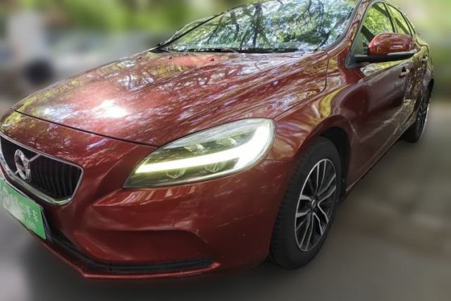 Used Volvo V40 2017 T3 Zhiyi Edition