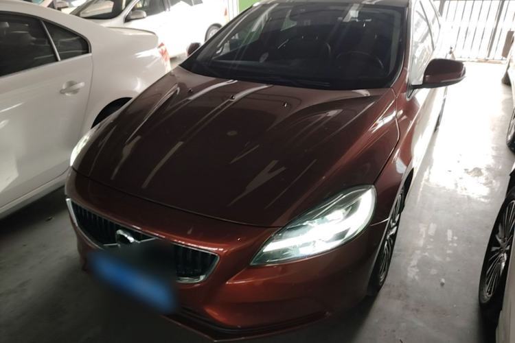 Used Volvo V40 2017 T3 Zhiyi Edition Guazi used car, China used car export, Used car for sale, Used  cars, Cheapest cars for sale