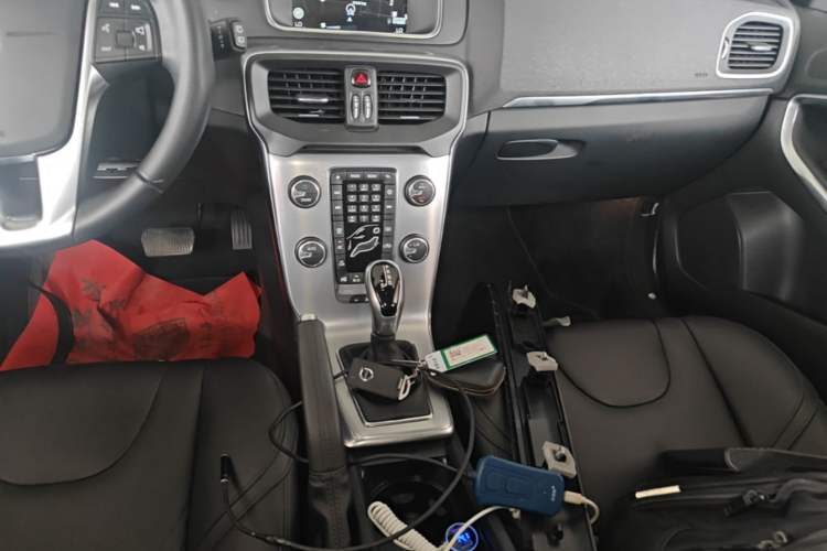 Used Volvo V40 2017 T3 Zhiya Edition Gear Lever