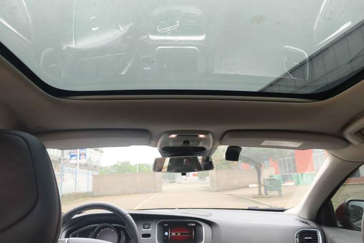 Used Volvo V40 2017 T3 Zhiyi Edition Headliner
