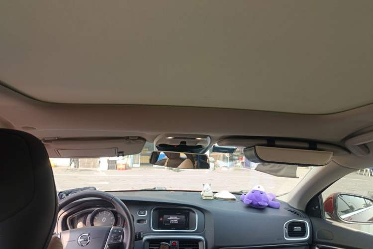 Used Volvo V40 2017 T3 Zhiya Edition Headliner