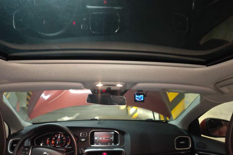 Used Volvo V40 2017 T3 Zhiyi Edition Headliner