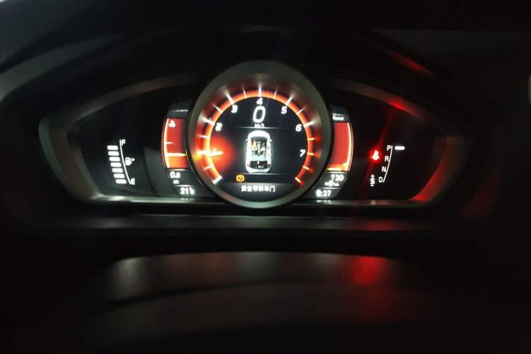 Used Volvo V40 2017 T3 Zhiya Edition Instrument Cluster