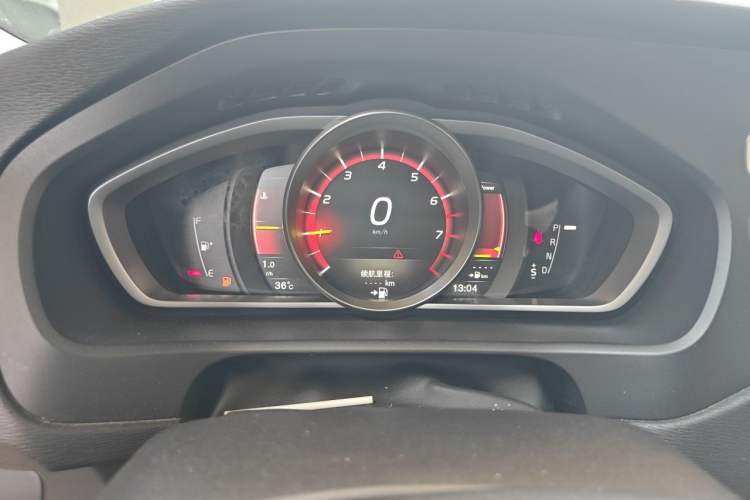 Used Volvo V40 2017 T3 Zhiyi Edition Instrument Cluster