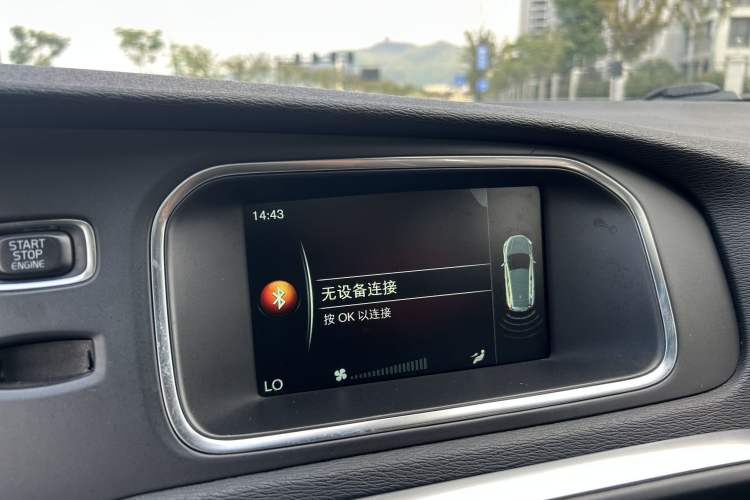 Used Volvo V40 2017 T3 Zhiyi Edition Interior 6