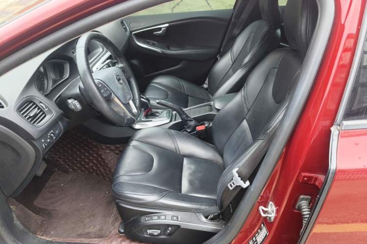 Used Volvo V40 2017 T3 Zhiyi Edition Left Front Seat