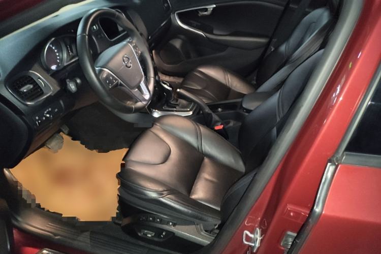 Used Volvo V40 2017 T3 Zhiyi Edition Left Front Seat