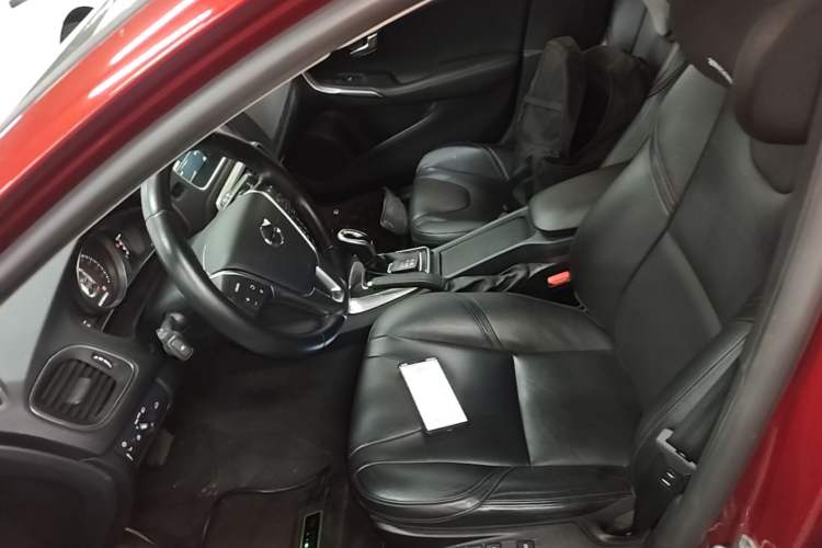 Used Volvo V40 2017 T3 Zhiyi Edition Left Front Seat