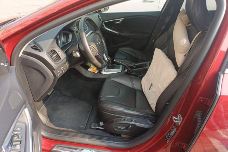 Used Volvo V40 2017 T3 Zhiya Edition Left Front Seat