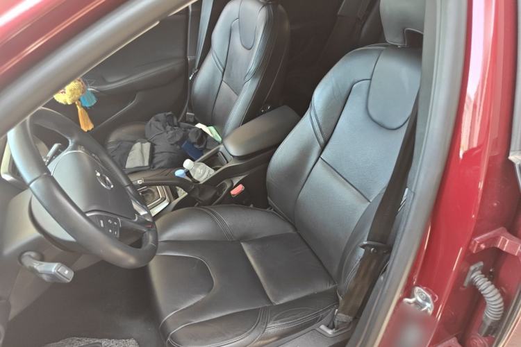 Used Volvo V40 2017 T3 Zhiyi Edition Left Front Seat