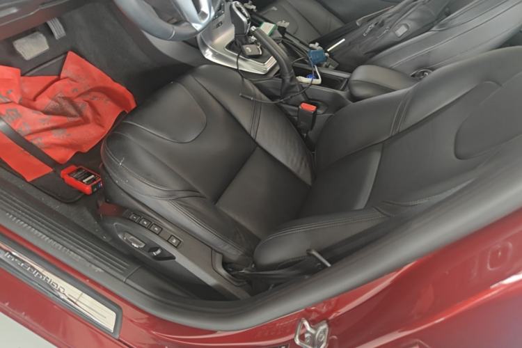Used Volvo V40 2017 T3 Zhiya Edition Left Front Seat