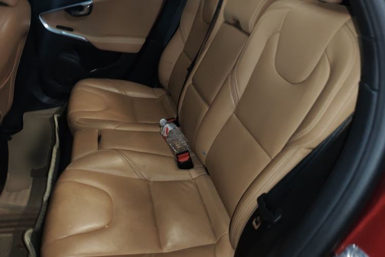 Used Volvo V40 2017 T3 Zhiya Edition Left Rear Seat