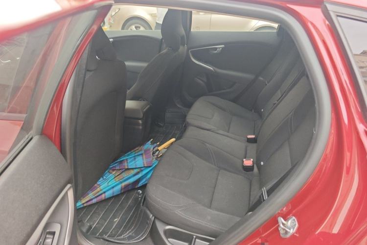 Used Volvo V40 2017 T3 Smart Edition Left Rear Seat