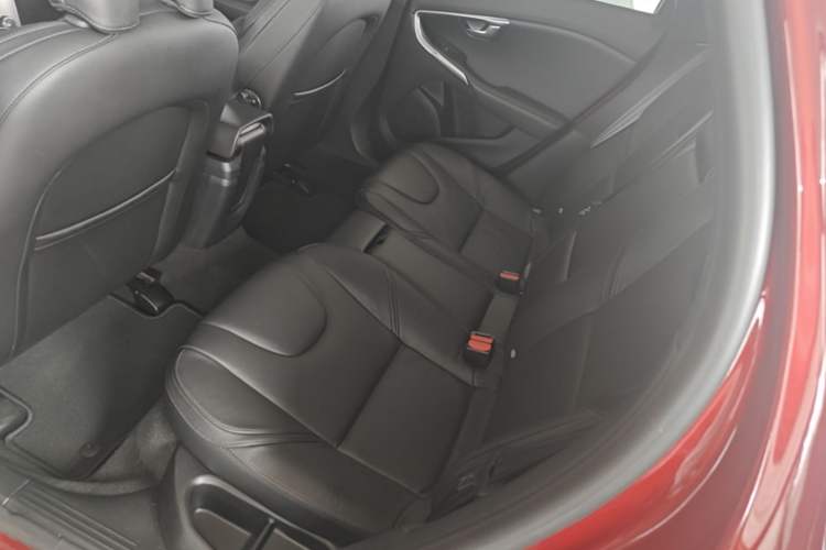 Used Volvo V40 2017 T3 Zhiya Edition Left Rear Seat