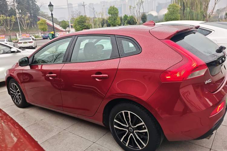 Used Volvo V40 2017 T3 Zhiyi Edition Left Side