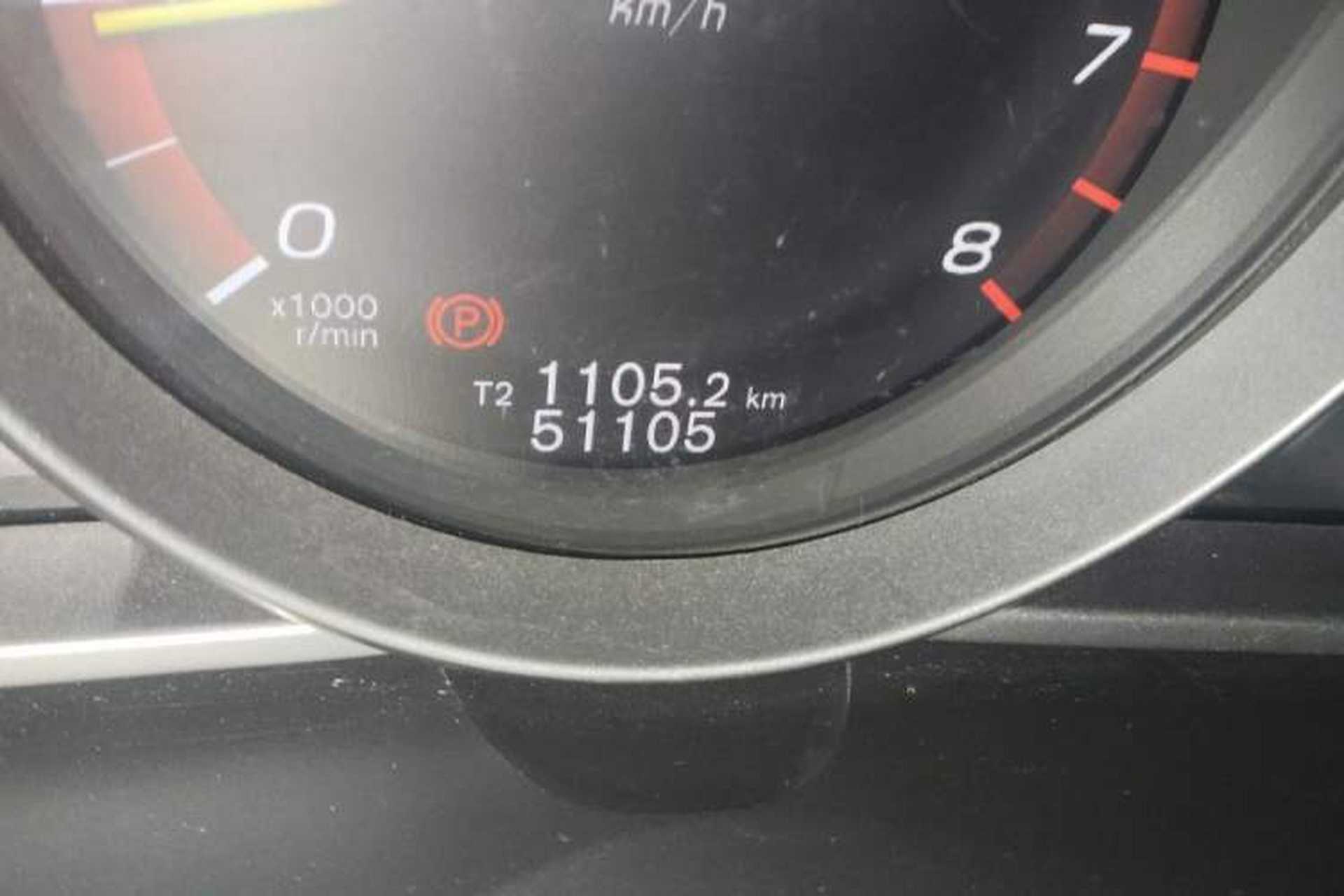 Used Volvo V40 2017 T3 Zhiyi Edition Odometer Close Up