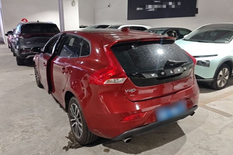 Used Volvo V40 2017 T3 Zhiyi Edition Rear Left 45 Deg