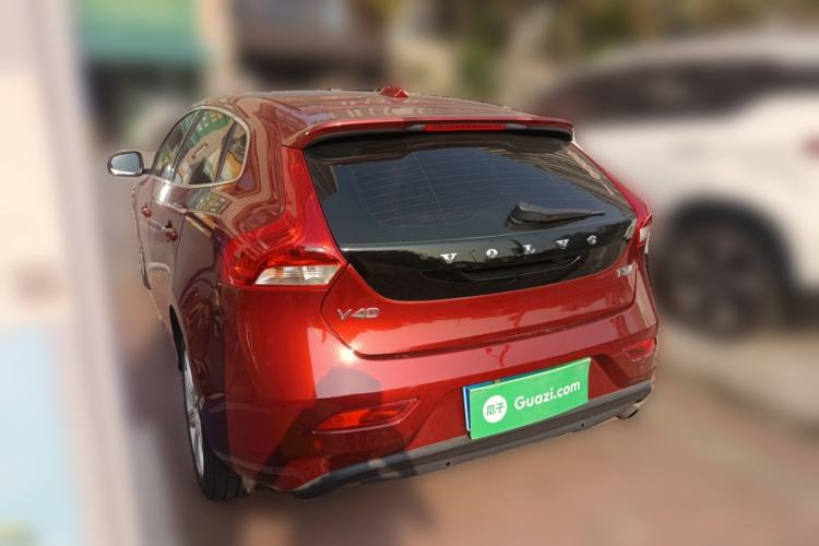 Used Volvo V40 2017 T3 Zhiya Edition Rear Left 45 Deg