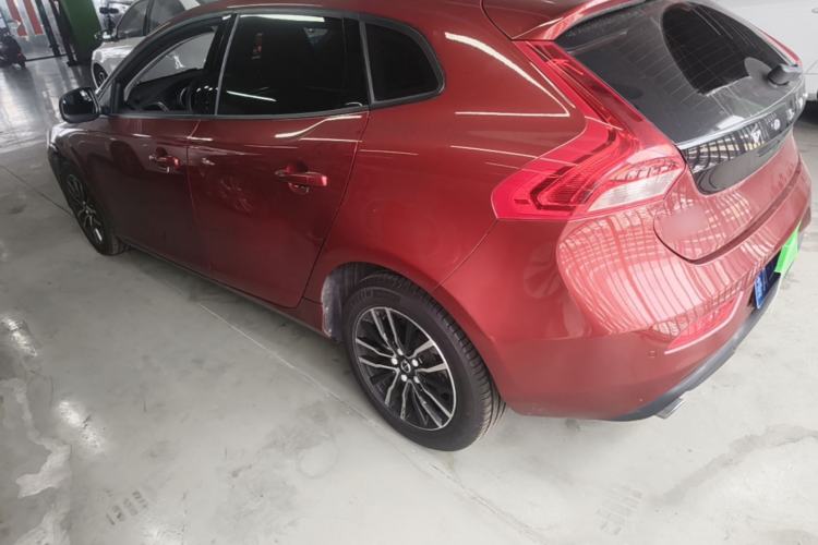 Used Volvo V40 2017 T3 Zhiyi Edition Rear Left 45 Deg