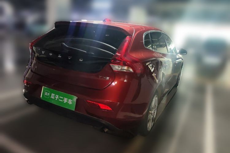 Used Volvo V40 2017 T3 Zhiya Edition Rear Right 45 Deg