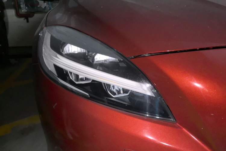 Used Volvo V40 2017 T3 Zhiyi Edition Right Front Headlight