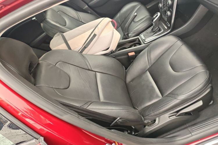 Used Volvo V40 2017 T3 Zhiyi Edition Right Front Seat