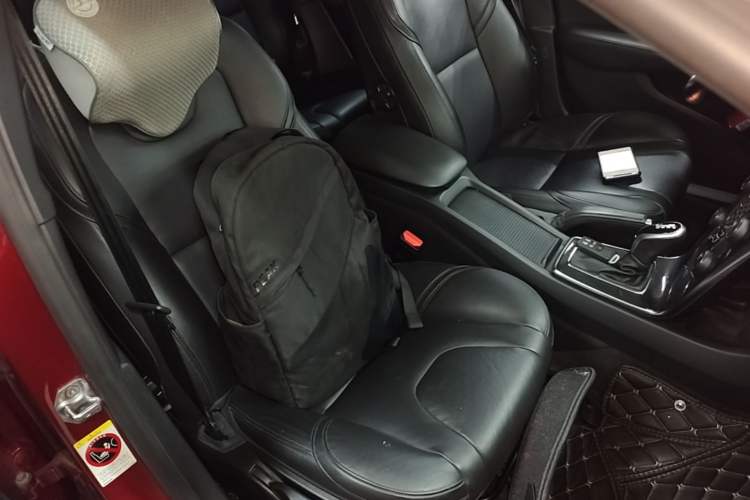 Used Volvo V40 2017 T3 Zhiyi Edition Right Front Seat